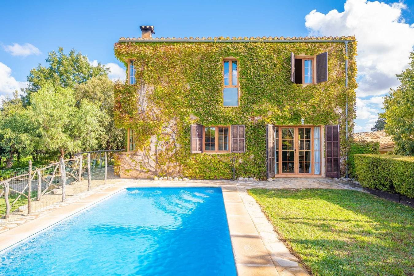 Foto 2 von 46: Sa Sort Llarga - Ländliche Villa mit Pool und kostenlosem WLAN