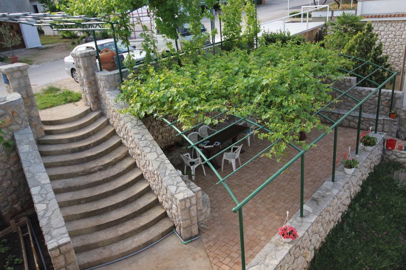 Foto 8 von 25: Studio Appartement mit Terrasse und Meerblick Njivice, Krk As-5458-a