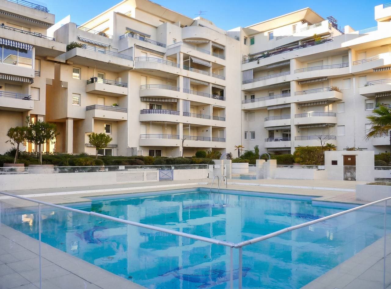 Modernes Apartment in Fréjus, 60 qm, Gemeinschaftspool 1