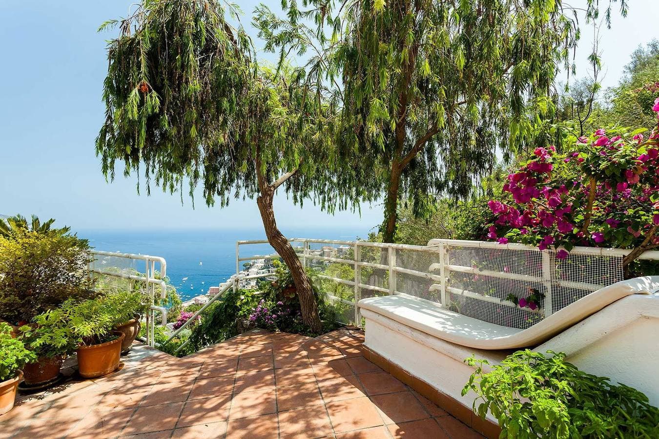 Foto 8 von 24: Ferienhaus für 7 Personen mit Terrasse