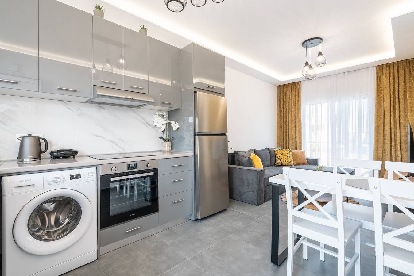 Foto 7 von 22: Ferienwohnung 'Velvet 2' mit Bergblick, Wi-Fi und Klimaanlage