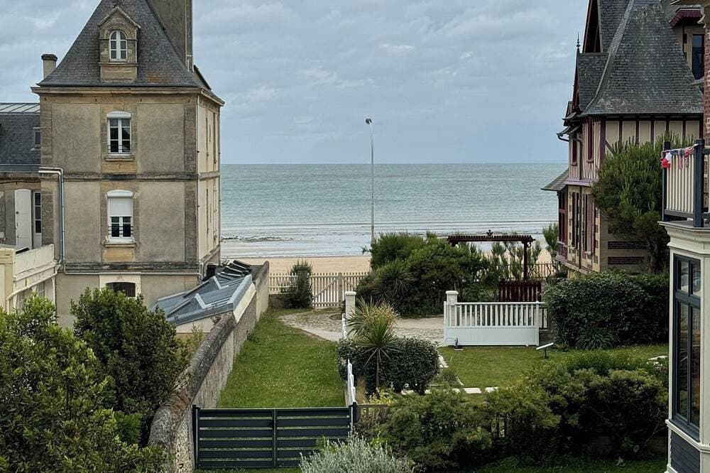 Foto 12 von 27: Appartement de Villa Historique - 50m de la Plage
