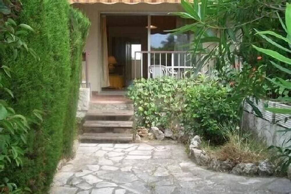 Foto 3 von 13: Napoule - Großes Studio - Terrasse auf Garten - 100m Des Plages