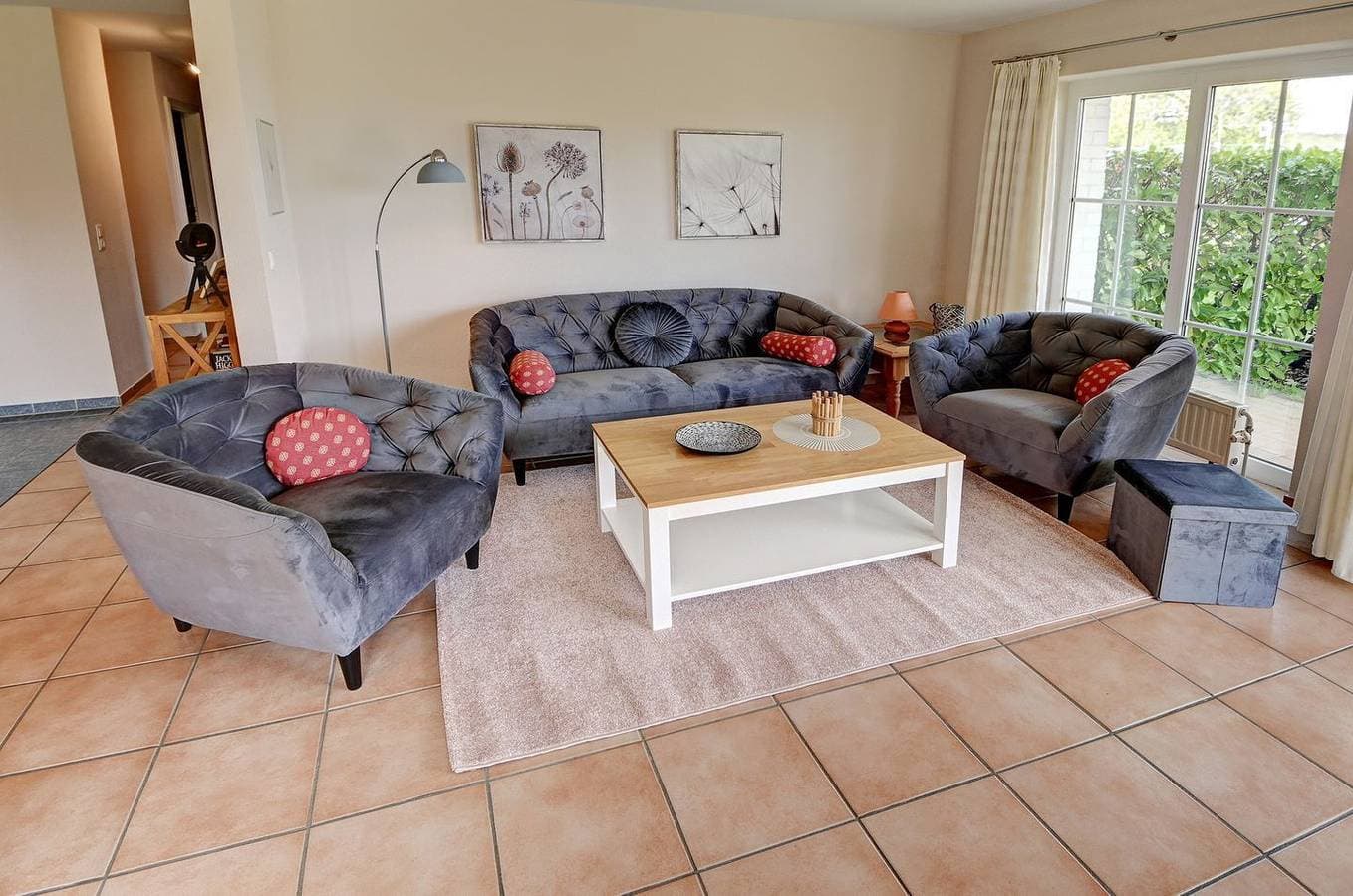 Foto 4 von 24: Am Strand (App. 3) - elegantes Apartment für möblierte Kurzzeitmiete