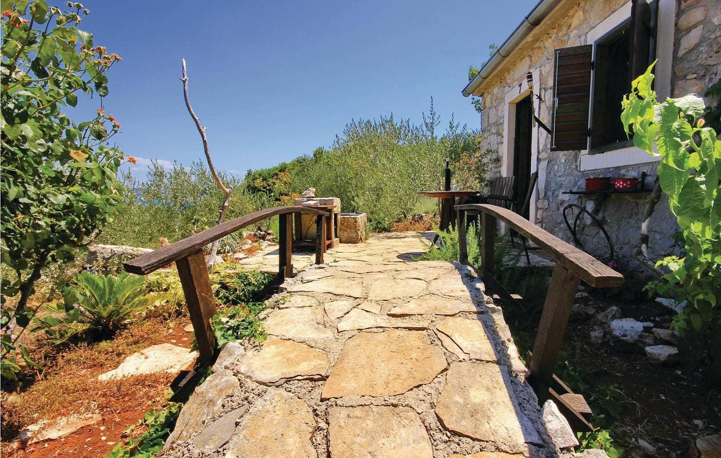 Foto 8 von 43: Gemütliche Ferienwohnung mit Terrasse und Kamin, 2,5 km vom Strand entfernt