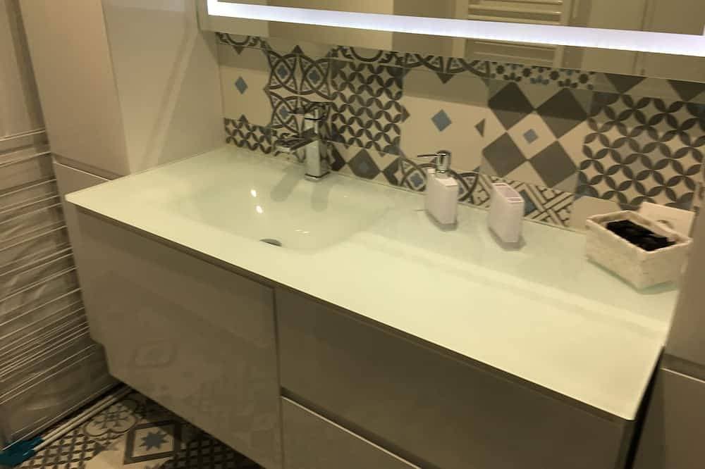 Foto 4 von 17: Marais, 2 Zimmer luxuriös renoviert, in der Nähe der Rue Bretagne