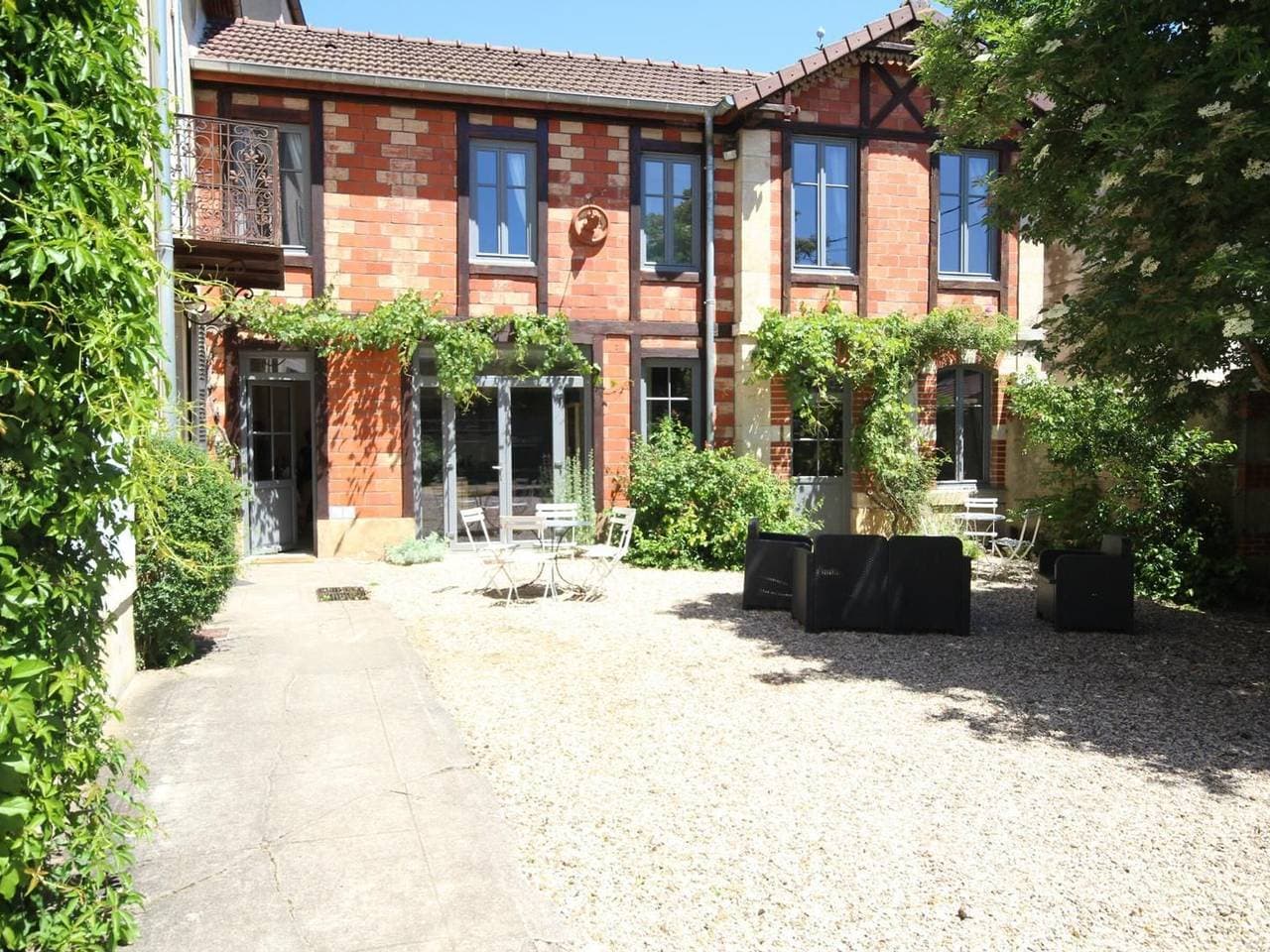 Foto 2 von 27: Charmantes Haus in den Weinbergen, großer Garten