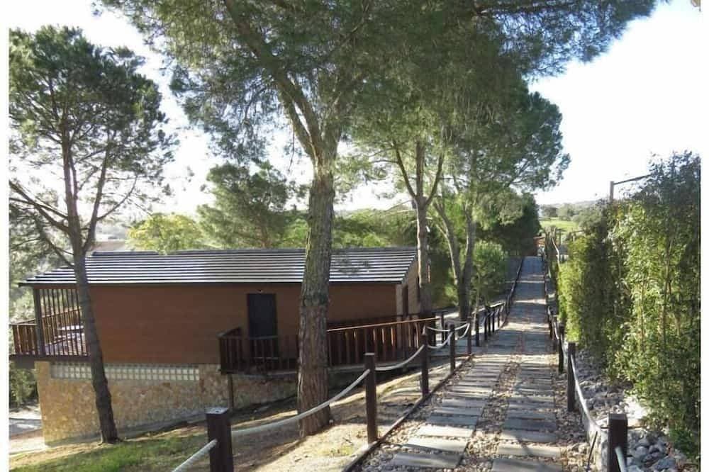 Foto 11 von 30: 2-Bedroom House: A Comfortable Home with a Stunning View