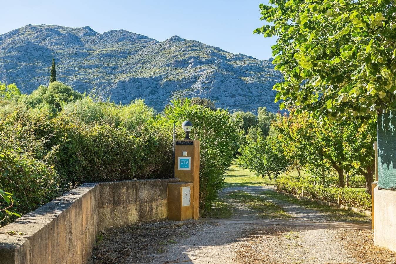 Foto 3 von 36: Villa 'Alfonsa' mit Bergblick, WLAN und Klimaanlage