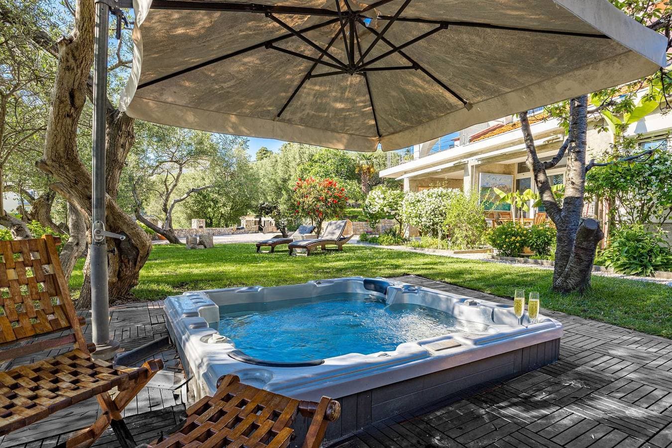 Blanka Studio - Shared Jacuzzi, Magical Garden 1