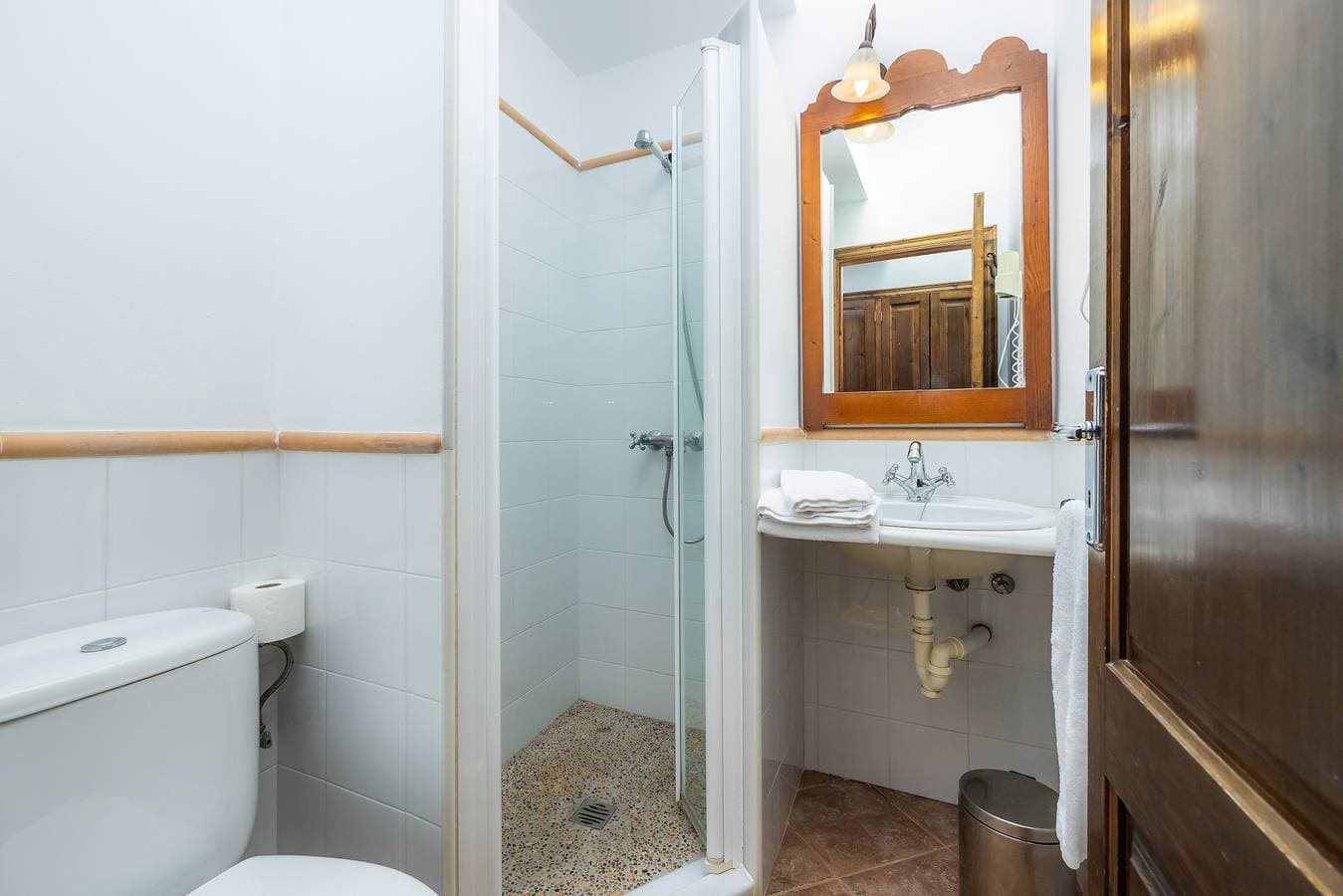 Foto 12 von 26: Apartment 'Sotil de Ponent' mit Bergblick, Gemeinschaftspool und WLAN