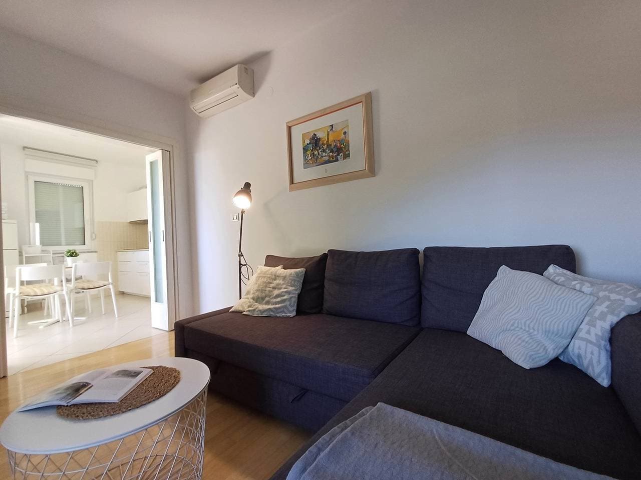 Foto 4 von 36: Haustierfreundliche Ferienwohnung Mediterraneo mit privatem Garten & Meerblick