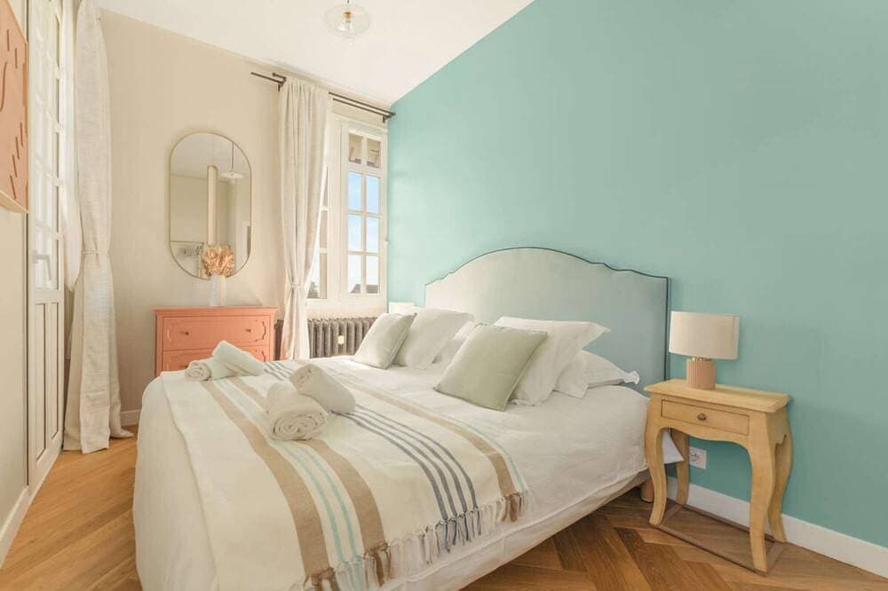 Foto 4 von 26: Manoir du Vert Galant 6 people accomodation 2 Balconies Fully Furnished Cc Deauville