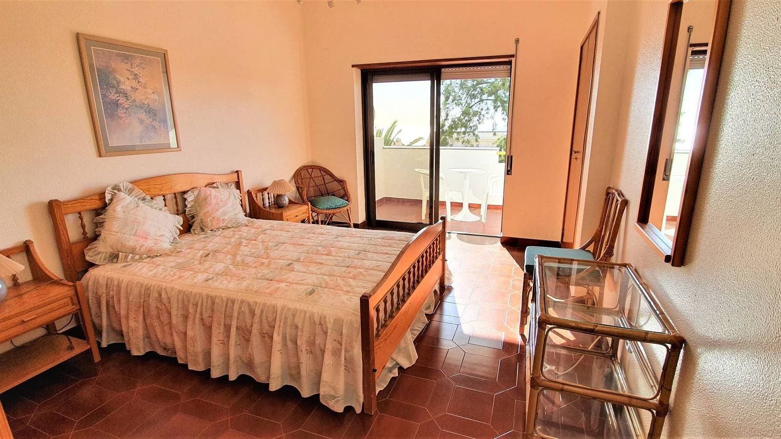 Foto 10 von 18: Ferienwohnung für 4 Personen mit Balkon