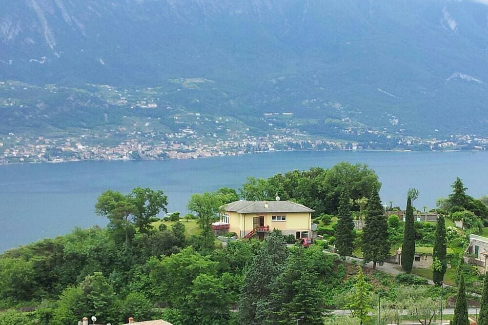 Foto 11 von 21: Villa mit eigenen Pool und freiem See- und Bergblick