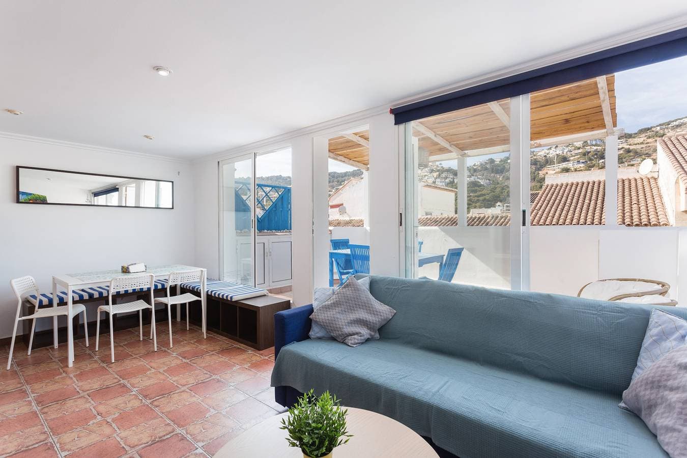 Foto 5 von 25: Ferienwohnung 'Ático Jávea Puerto' mit Meerblick, privater Terrasse und WLAN
