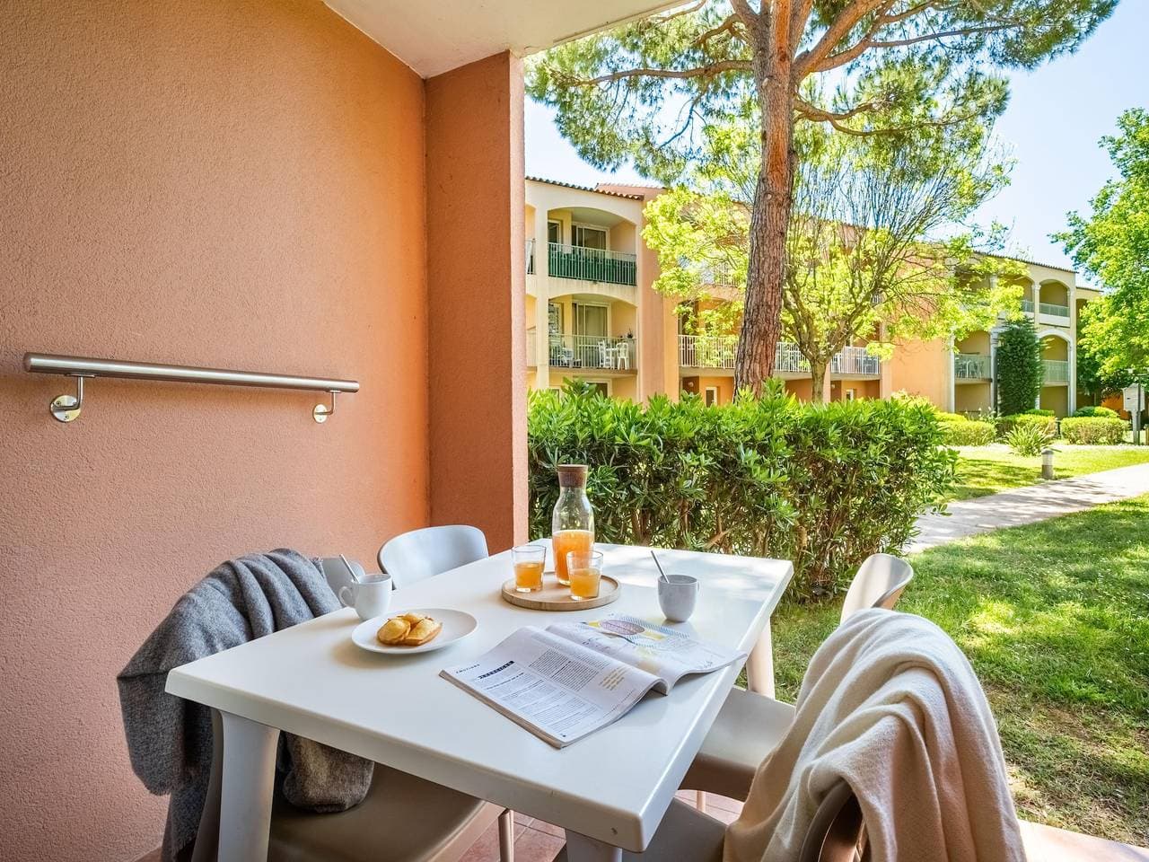 Foto 6 von 39: Unterkunft am Flussufer in der Nähe von Cannes