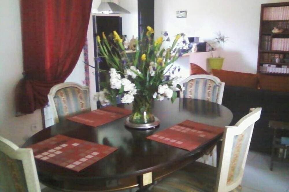 Foto 8 von 12: Wood charming little house 4 pers