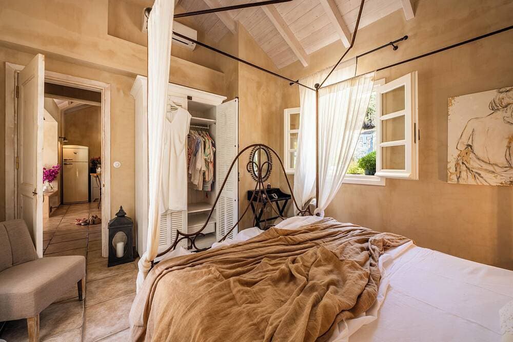 Foto 5 von 30: Kalliroi - Exquisite Villa exklusiv für zwei mit großen privaten Pool konzipiert.