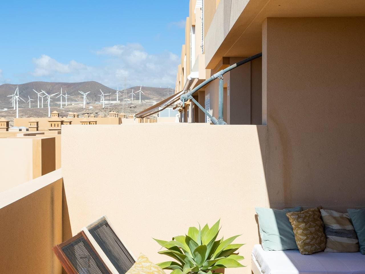 Foto 4 von 35: Schöne Terrasse Wohnung, Gemeinschaftspool - Porís 2