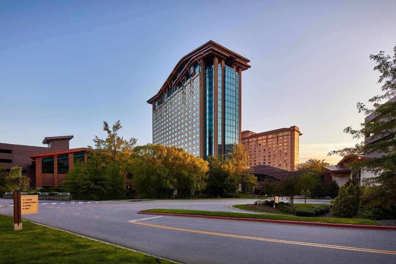 Harrah's Cherokee Casino Resort - A Caesars Rewards Destination 1