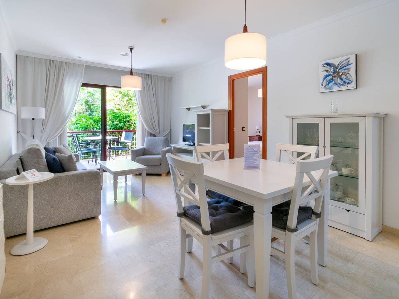 Foto 4 von 35: Moderne Wohnung in Albir, 1 Sz, für 4, Pool, Klimaanlage, WLAN & Parkplatz