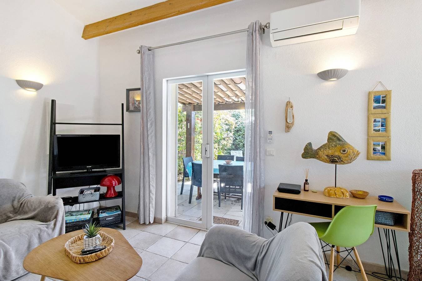 Foto 2 von 29: Villa in gesicherter Anlage mit Pool nahe Porto-Vecchio für 6 Personen