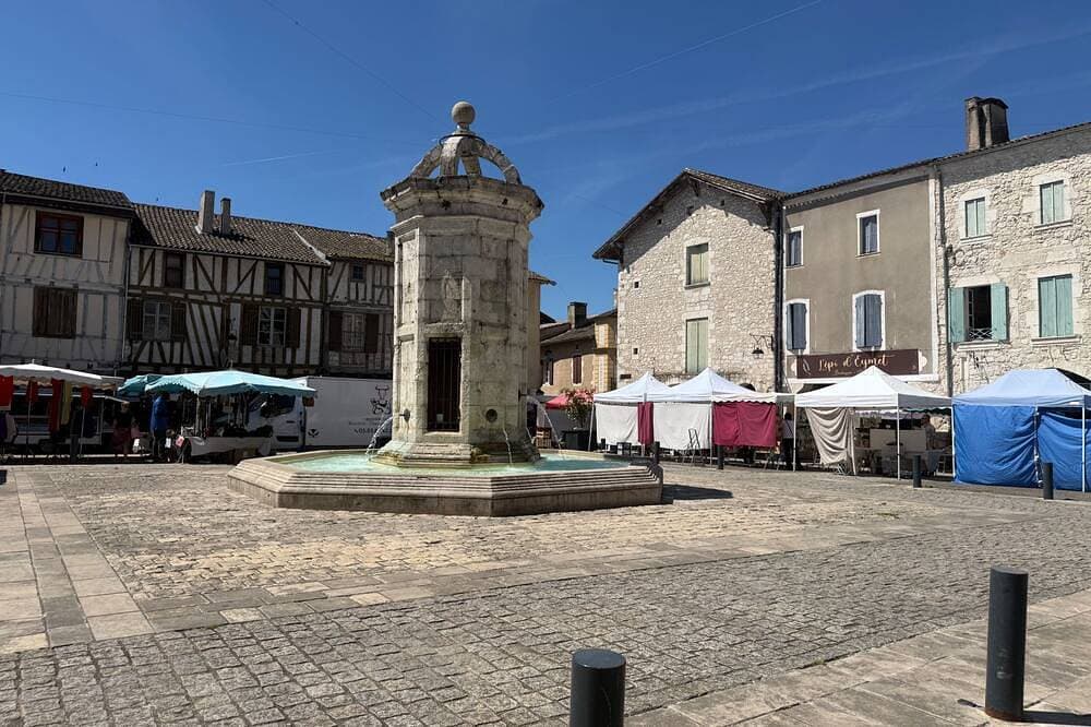 Foto 11 von 11: Maison Girasol, Sleeps 4 w/ Pets On Request