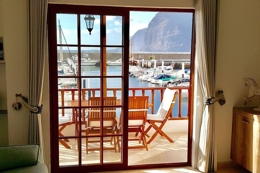 Foto 10 von 24: Luxury and functional sea view apartment