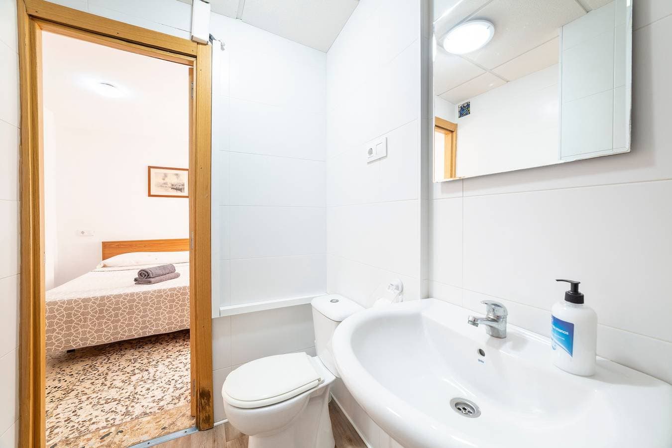 Foto 10 von 21: Zimmer 'Doble 14' mit Wi-Fi und Klimaanlage