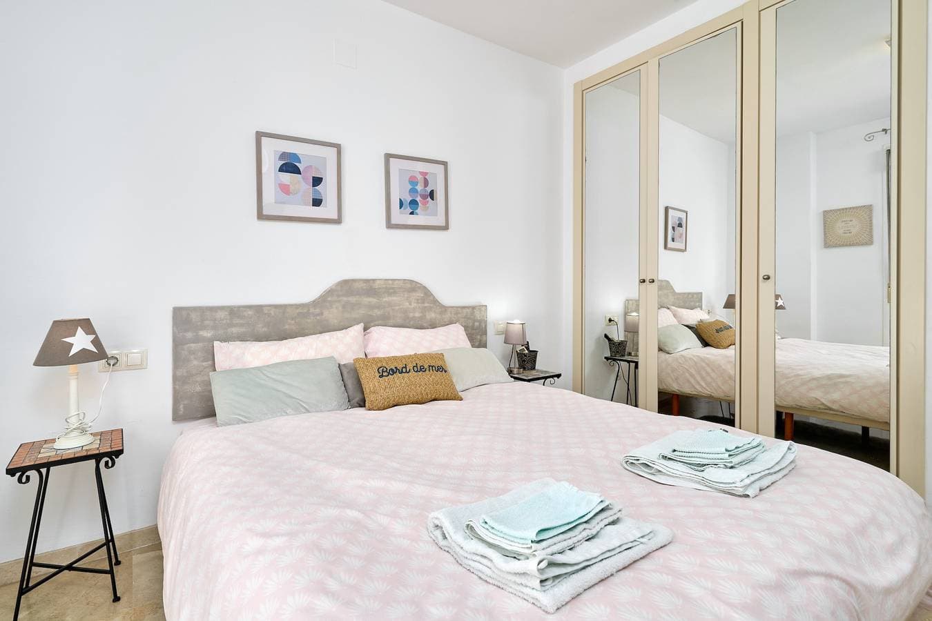 Foto 12 von 32: Ferienwohnung 'Siete Colores Rincón De La Victoria' mit Meerblick, Pool und privater Terrasse