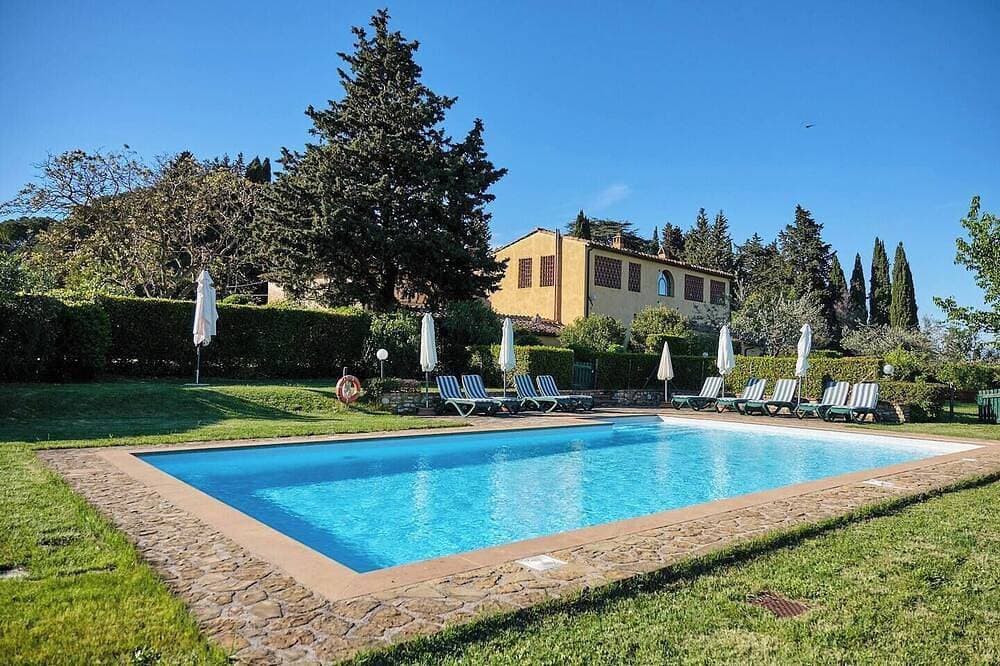 Foto 9 von 12: Glicini 1, Ferienhaus mit Pool 30' von Florenz