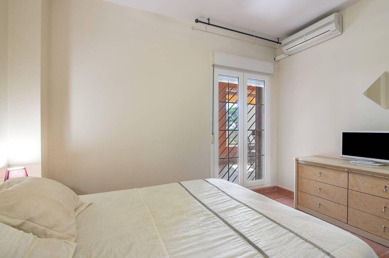 Foto 11 von 35: Ferienwohnung 'Isla Canela' mit Gemeinschaftspool, WLAN und Klimaanlage