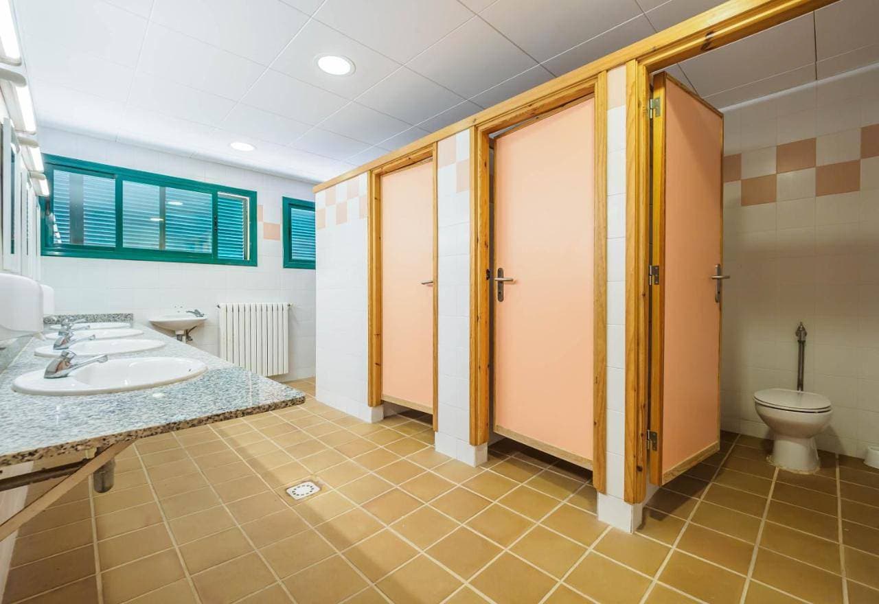 Foto 3 von 9: Double Room with Private Bathroom