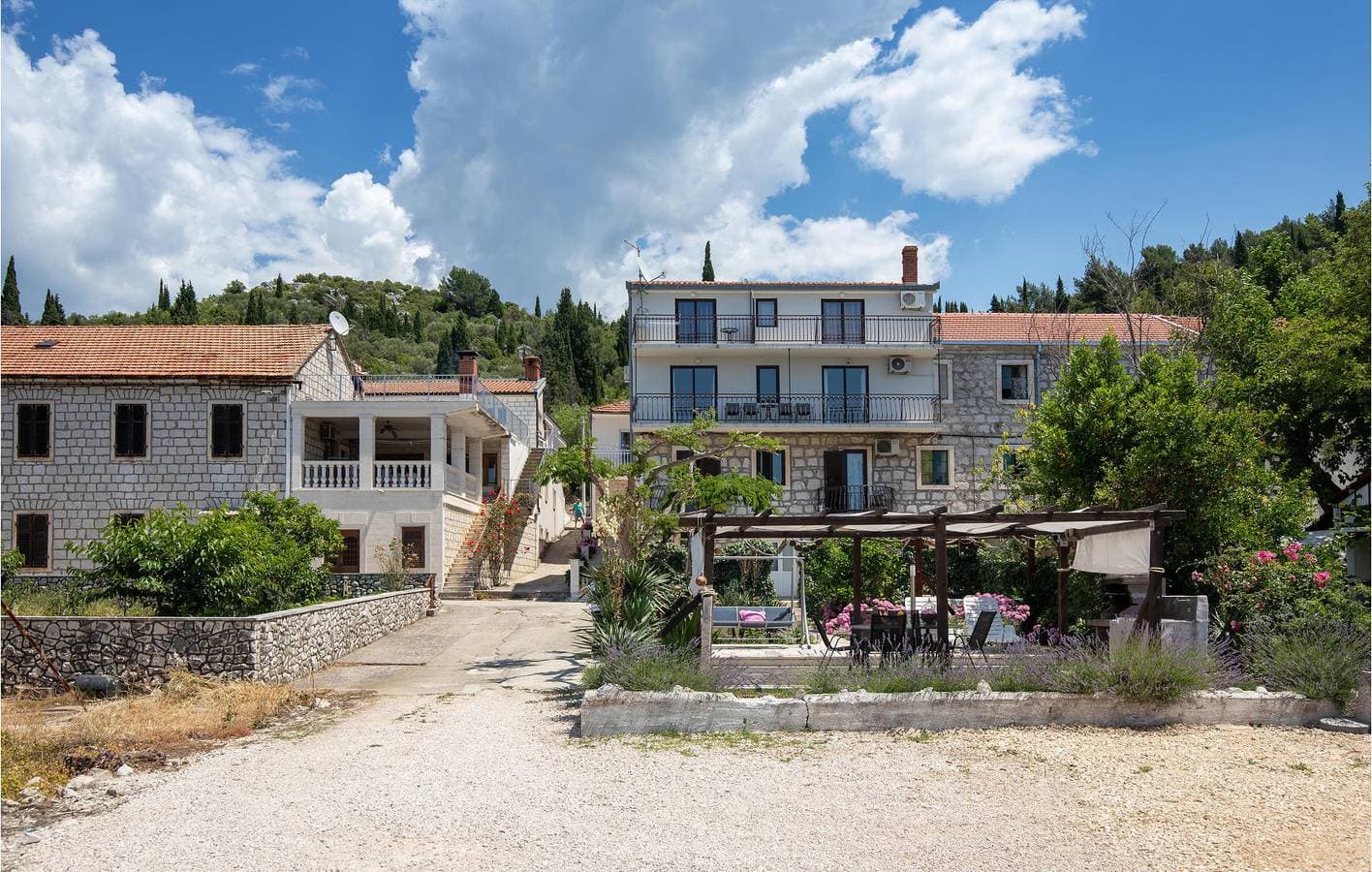 Gemütliche 70 m² große Wohnung mit Terrasse, WLAN und 300 m entferntem Strandzugang 1