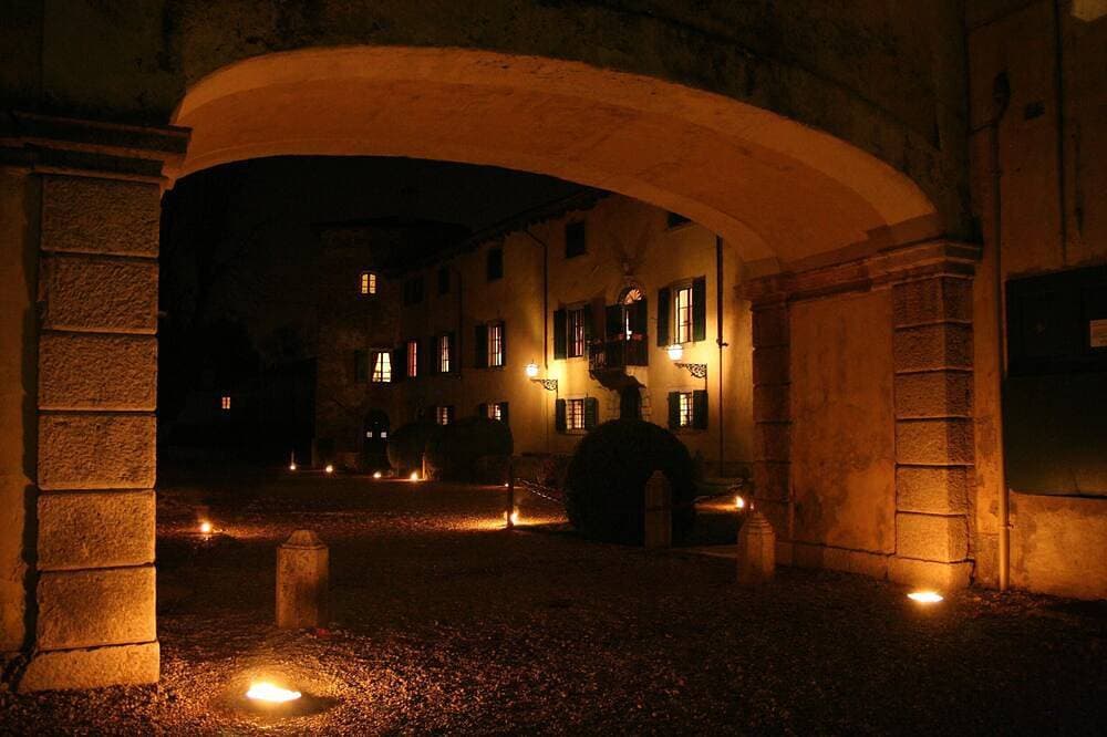 Foto 11 von 30: R. Antikes Haus im Schloss mit Garten, nahe Meer, zwischen Triest und Venedig