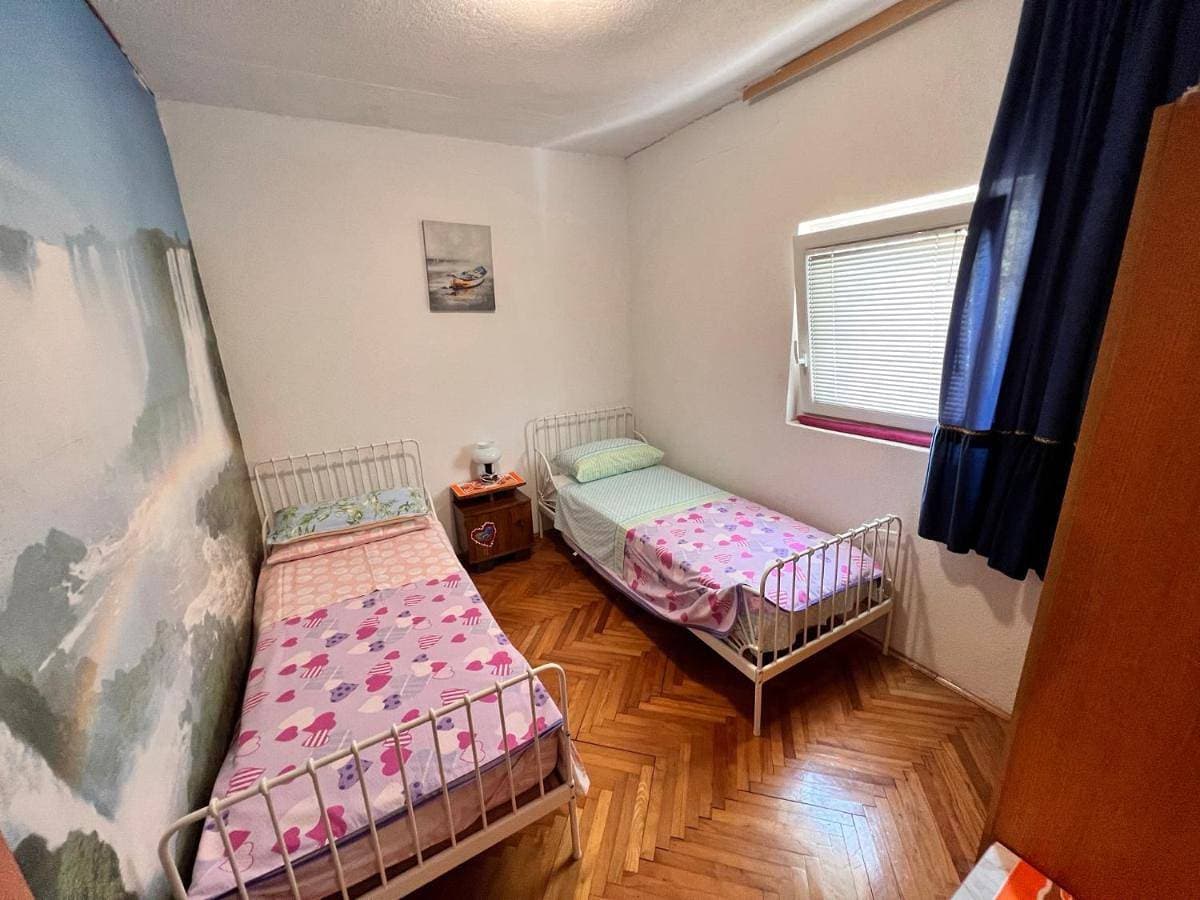 Foto 5 von 16: Two-Bedroom Apartment