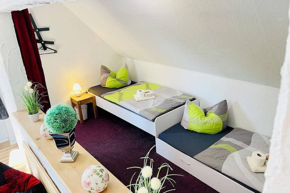 Foto 5 von 30: Große Ferien- & Monteurunterkunft | 104m² | 4 sep. Schlafbereiche | 2 Parkplätze