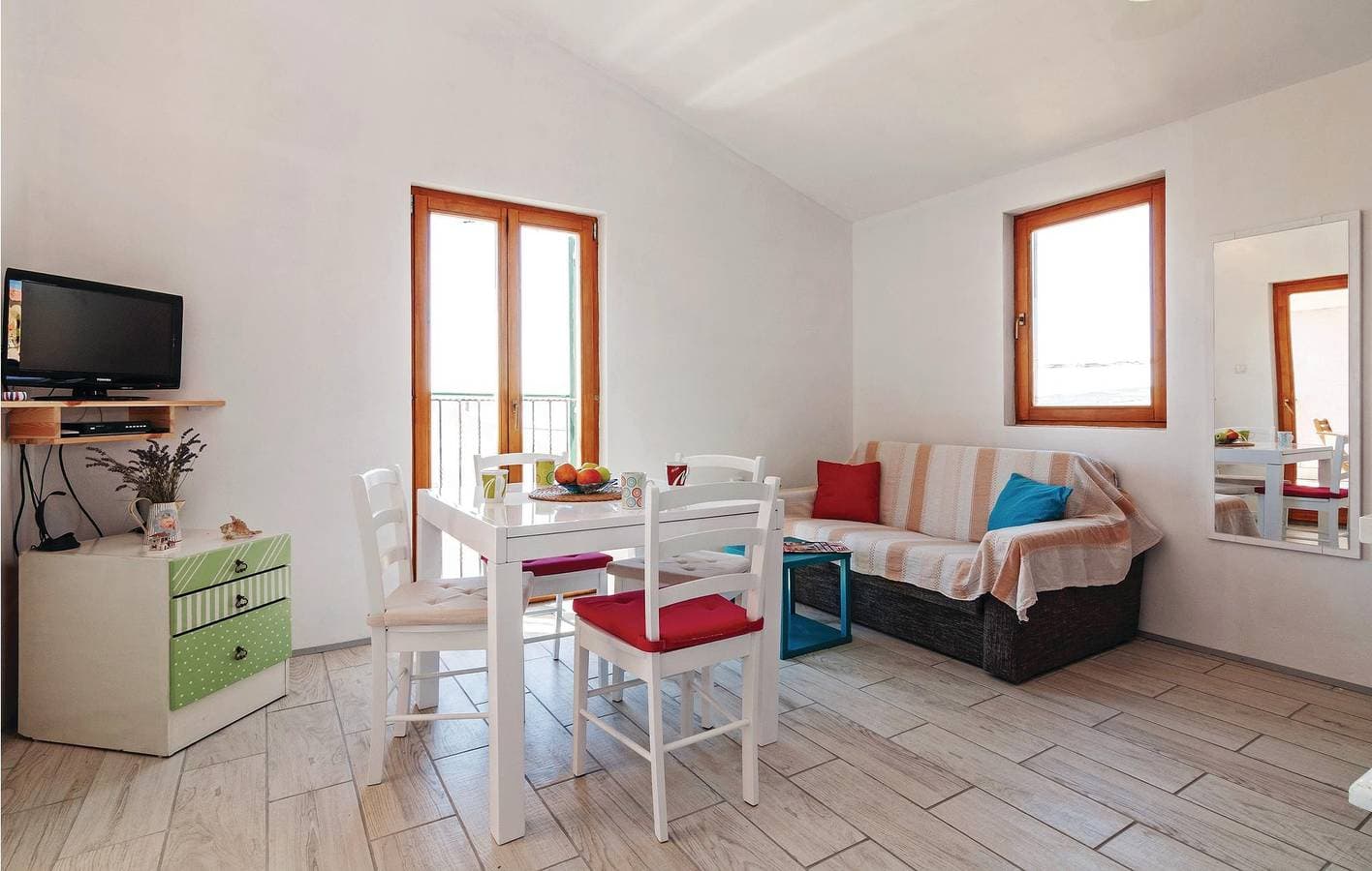 Foto 3 von 21: Gemütliche Ferienwohnung am Meer mit Terrasse, WLAN und Parkplatz