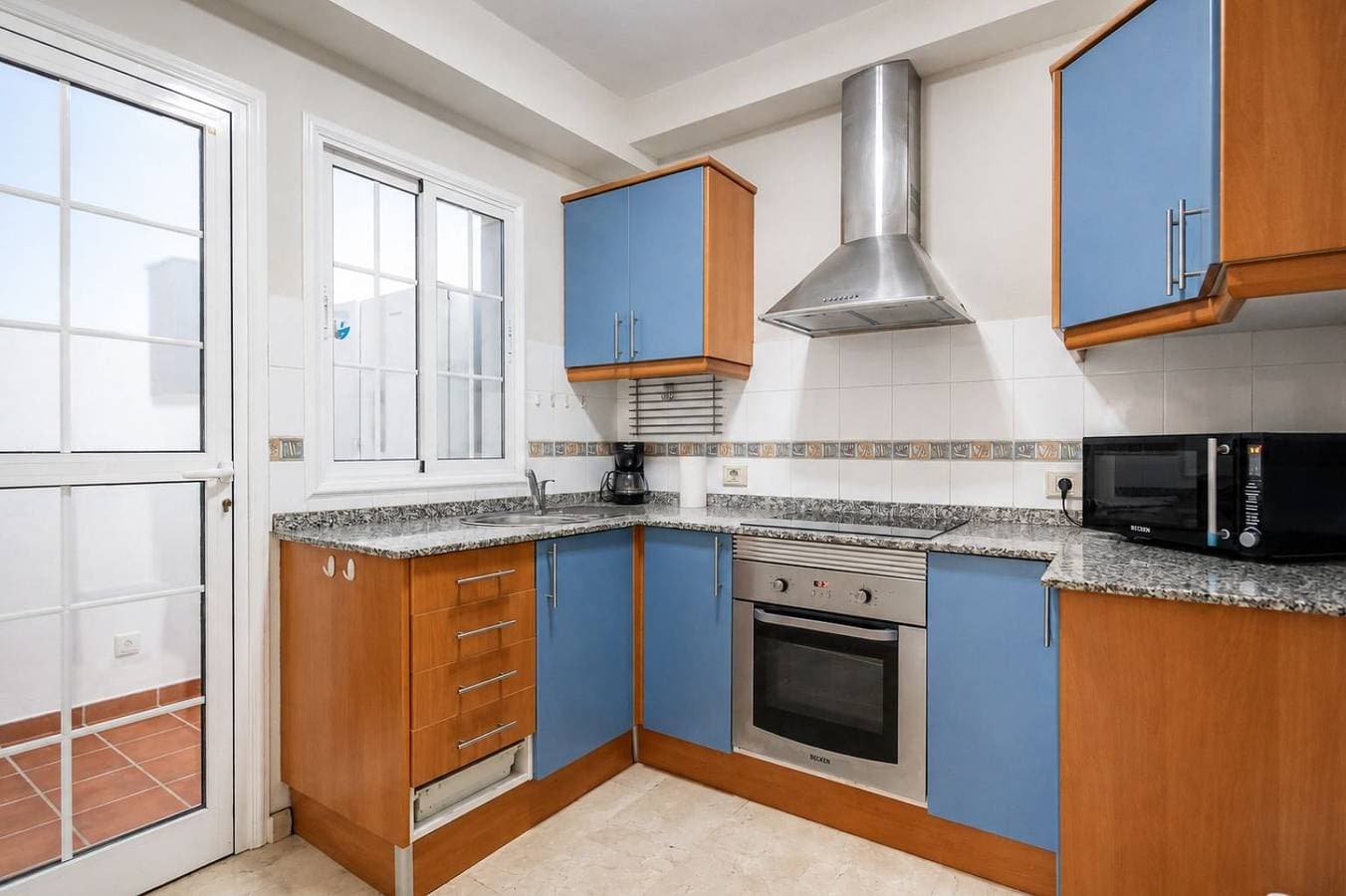 Foto 6 von 45: Ferienwohnung für 4 Personen mit Pool