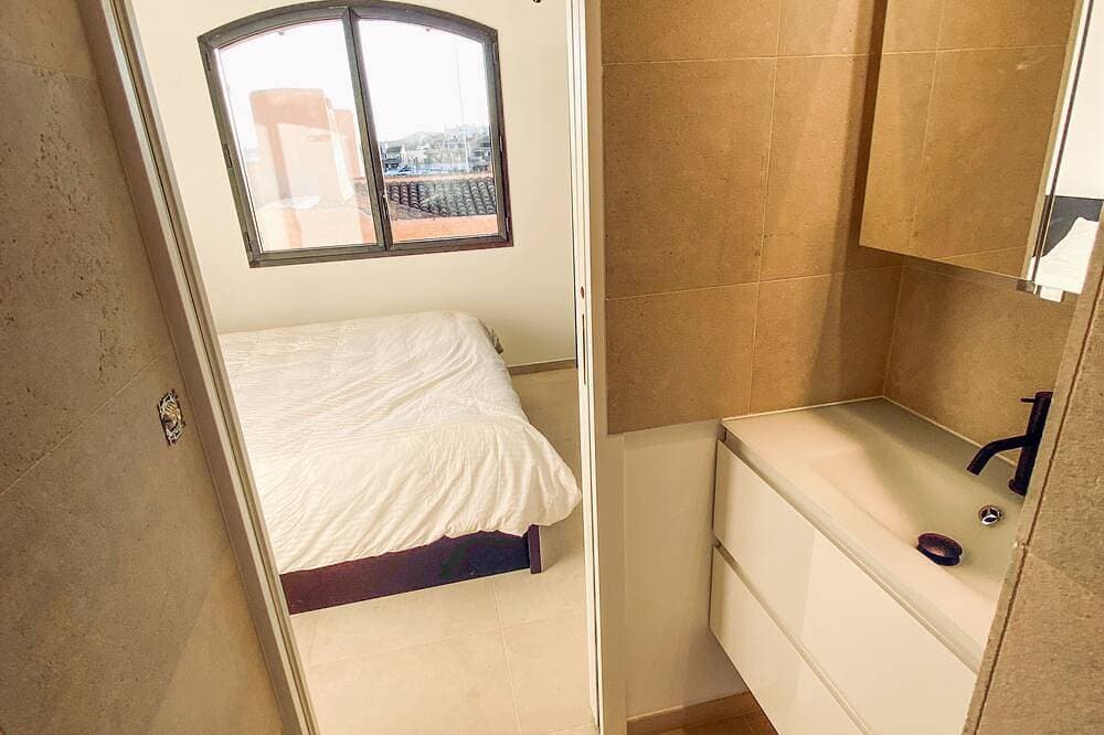 Foto 3 von 20: Modernes Appartement - Les Pieds dans l'Eau - Saint-Tropez 4