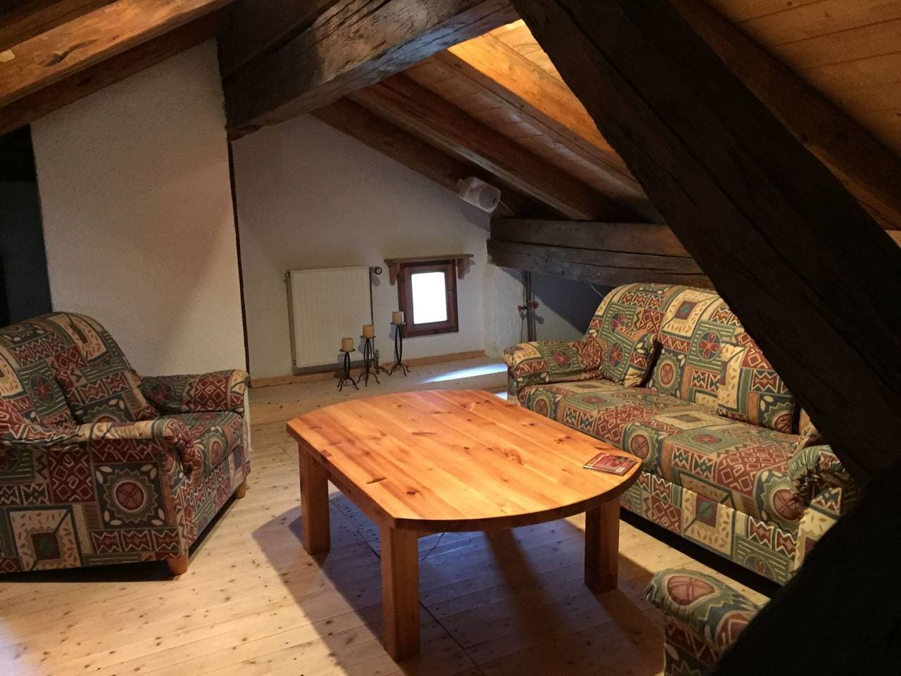Foto 11 von 25: Mit viel Platz, Charme und eingezäunten Garten