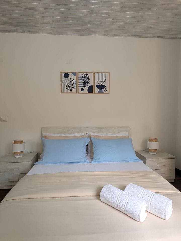 Foto 10 von 23: Double Room with Private Bathroom