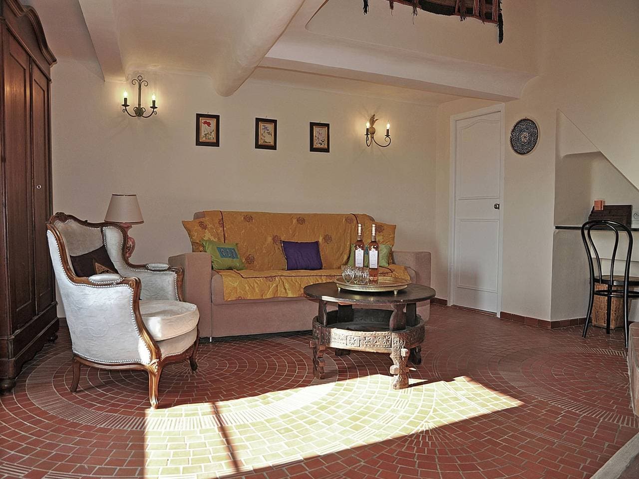 Villa 1