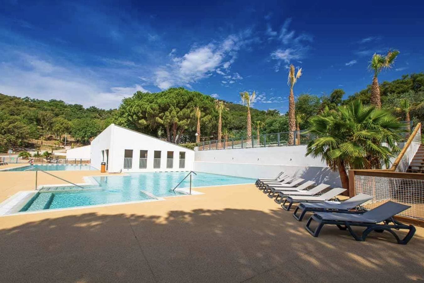 Foto 5 von 23: Bungalow für 6 Personen mit Whirlpool