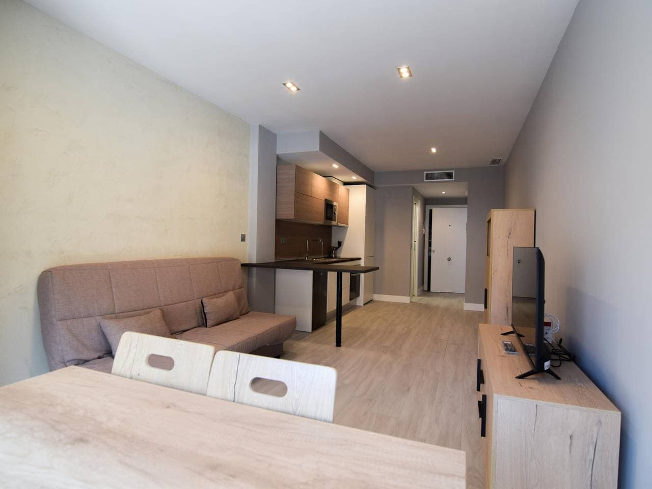 Foto 12 von 48: Ferienwohnung für 3 Personen mit Terrasse