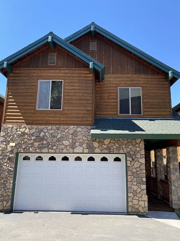 Foto 9 von 40: New Shaver Lake listing! Beautiful 4 Bed 3 Bath