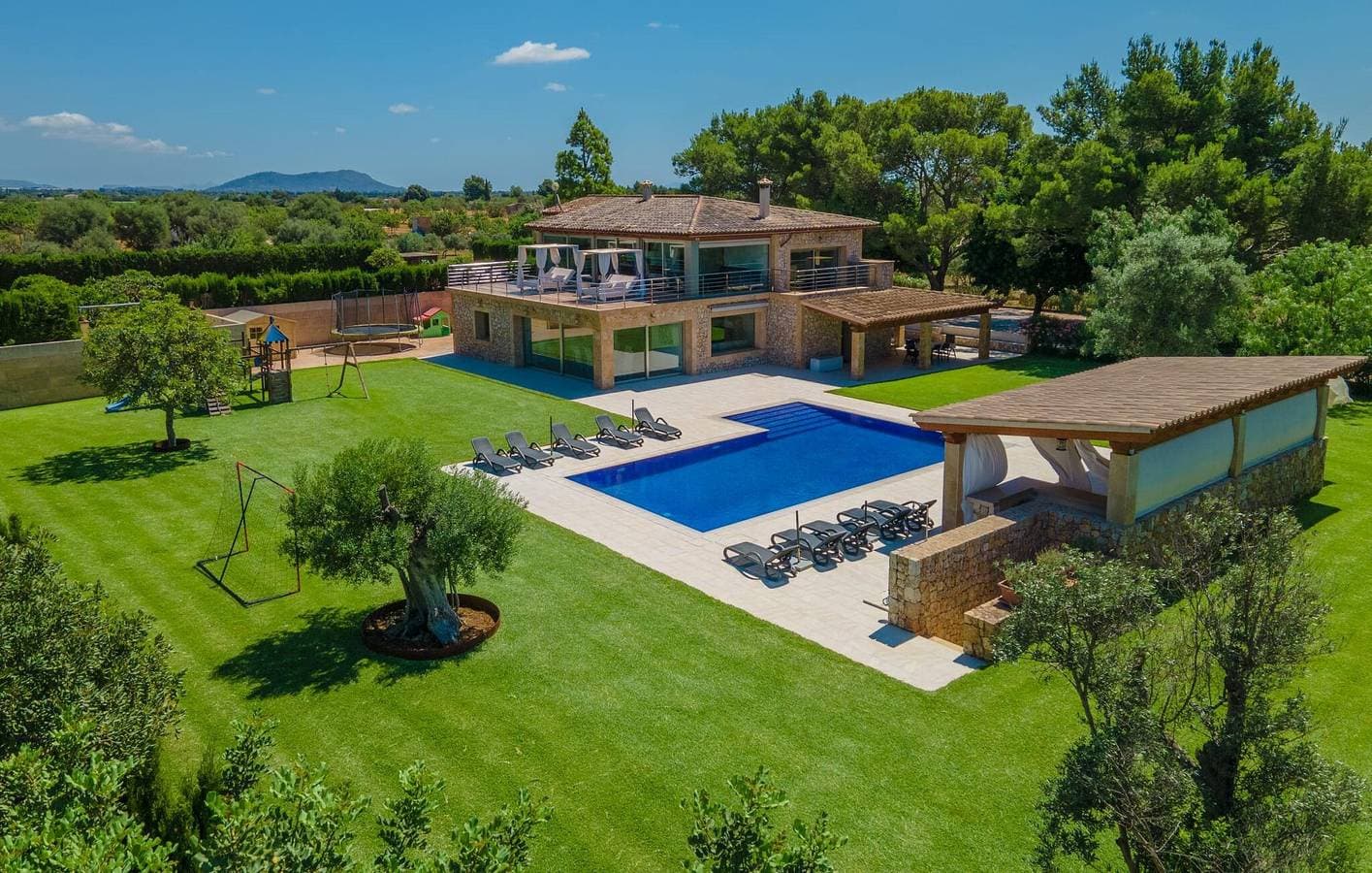 Ruhige Terrassenwohnung mit Pool, Küche & WiFi in Binissalem 1