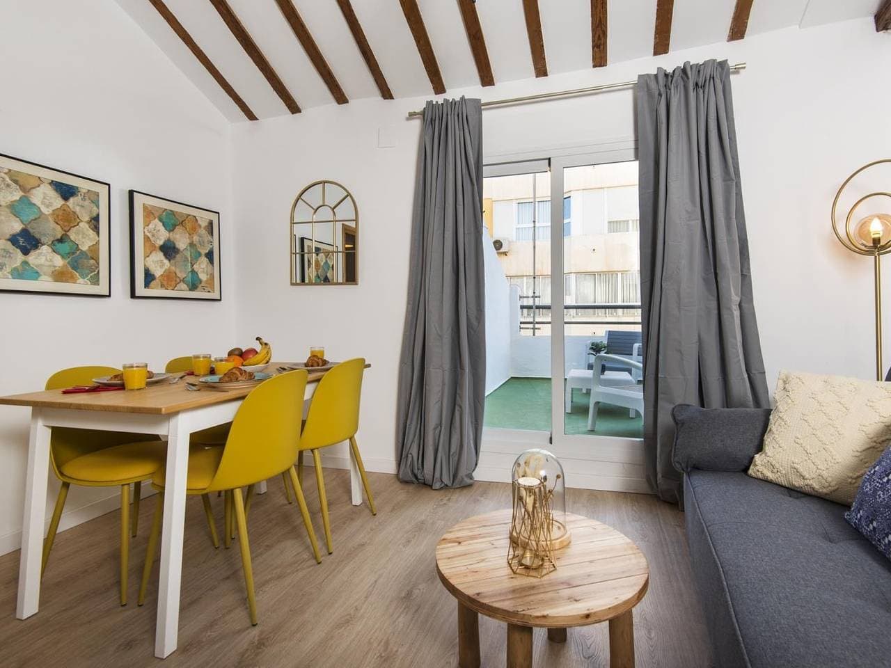 Foto 4 von 34: Ferienwohnung für 4 Personen mit Terrasse