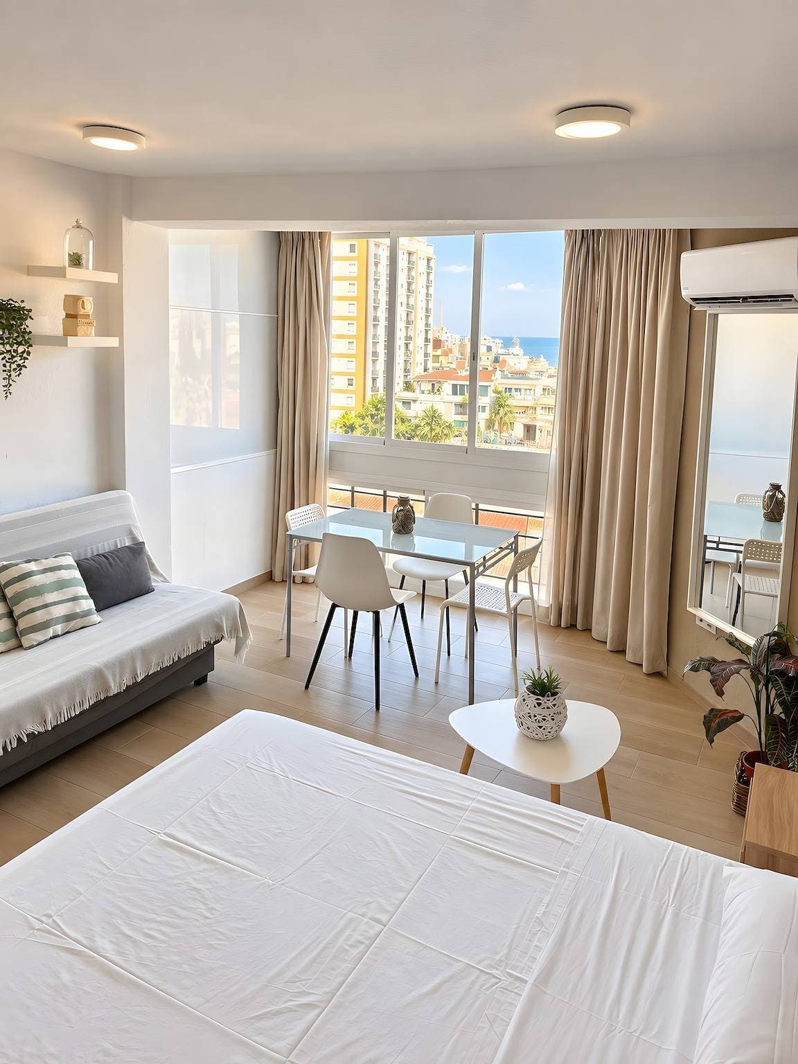 Foto 6 von 28: Studio-Apartment 'Sol Y Breeze' mit Meerblick, WLAN und Klimaanlage